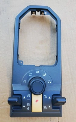 2005/09 LAND ROVER LR3 FRONT CENTER CONSOLE SHIFTER PANEL TERRAIN SWITCH OEM  - Image 1 of 4