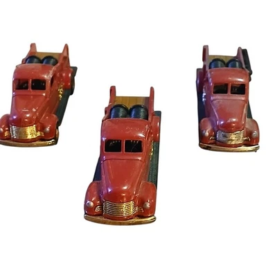1999 READER'S DIGEST 1948 TASK MASTER  NO.1  FIRE DEPT TRUCK DIE CAST LOT OF 3 - Image 1 of 4