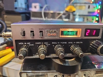 Radio CB TRAM D42 AM 40 canales - Se ve maravilloso - Funciona muy bien - Coleccionista Foto 1 de 4