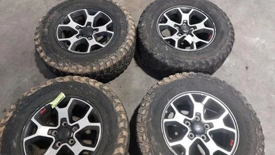 Felgen Set + Reifen Jeep Wrangler (JL)  P21881692 - Bild 1 von 4