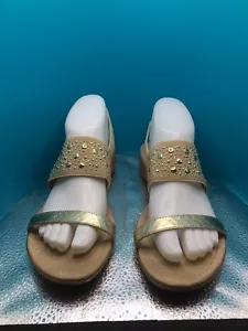 Anne Klein Sandale KIMBELLE hellbraun mit Goldverzierungen. NEU, Größe 7,5 - Bild 1 von 9