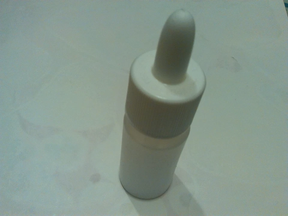 KREA OLIO LUBRIFICANTE SPECIALE PER FERMODELLISMO BOCCETTA CON PIPETTA ART. K 1003