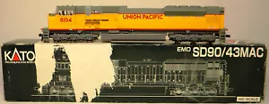 HO Scale Kato 37-6354 SD90/43MAC DC UP #8104 - Picture 1 of 5