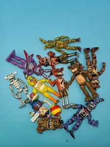 Minifigura Funko Five Nights at Freddys 2017 2" TÚ ELIGES - Imagen 1 de 25