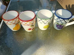 NIB Tabletops Gallery Venezia Hand Painted Crafted Fruit Lattice Coffee Mugs (4) - Bild 1 von 5