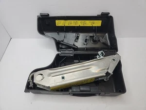 Audi Emergency Jack For A3 A4 A6 VW Golf Passat Vento Genuine OEM 8LO011031A - Picture 1 of 3