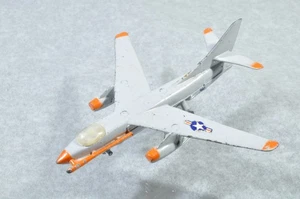 BH338 Zee Toys "Dyna-Flites" #C-18 Douglas A-3B Skywarrior C/- - Foto 1 di 3