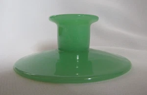 VINTAGE GRÜNER JADE-IT KLEINER KERZENHALTER 1" HOCH UND SOCKEL IST 4" BREIT - Bild 1 von 4