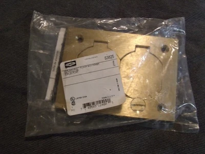 HUBBELL S3825 BRASS RECEPTACLE SCRUBSHIELD FLOOR BOX COVER DUPLEX FLAP BRAND NEW - Image 1 of 4