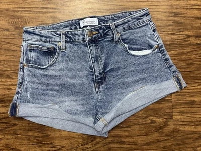 Regeneration By Celebrity Pink Mid Rise Shorts Size 11/30 Women Juniors Denim  - Image 1 of 4