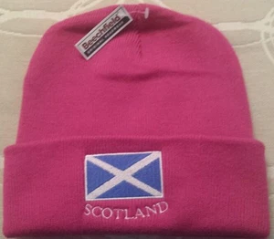 SCOTTISH SCOTS SCOTLAND SALTIRE FOLD UP BEANIE HAT IN FUSCHIA - Picture 1 of 1