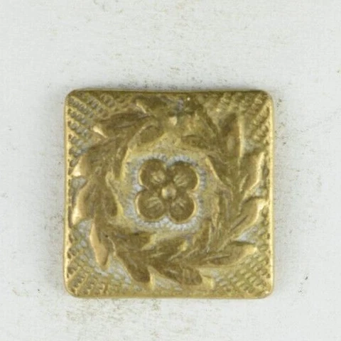 1820's-40's Golden Age Square 1 Piece Extra Rich Gilt Original Button L9B Cover