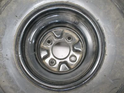 Llanta trasera derecha Yamaha Moto 4 YFM250 1991 Foto 1 de 4