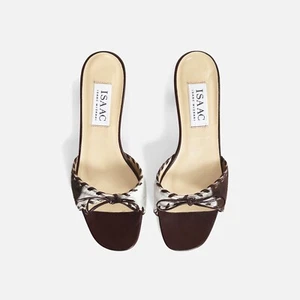 De colección Años 90 Isaac Mizrahi Italia Marrón Pelo de Poni Cuero Mula Gatito Tacones 6 B - Imagen 1 de 7