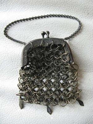 Antiguo Monedero Chatelaine Art Nouveau Marco 3 Borlas Malla Años 1800 ALEMANIA Foto 1 de 4