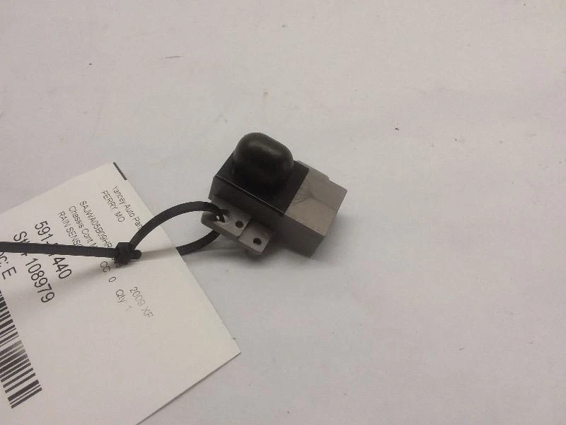 Модуль управления датчиком дождя стеклоочистителя ECM шасси Jaguar XK 2007-2015 годов выпуска - Изображение 1 из 4