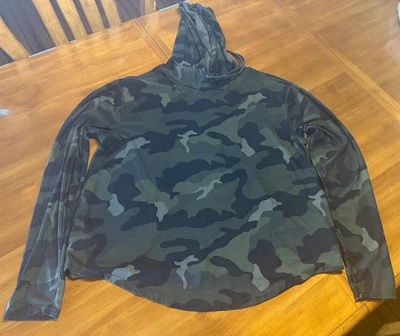 Sudadera con capucha Old Navy ligera Pull Over Breathe On para mujer talla L verde camuflaje Foto 1 de 4