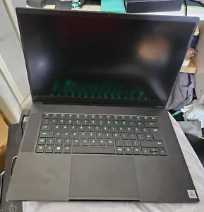 Razer Blade 15 Advanced 8 Core i7-10875H RTX 2070 Super 300HZ computer portatile da gioco - Foto 1 di 8