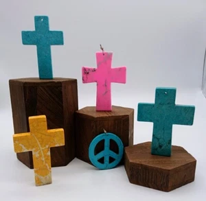 CLEARANCE Lot of 5 Magnesite Howlite Pendant Cross and Peace Sign Jewelry Maker - Picture 1 of 8