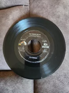 The Browns - The Three Bells / Scarlet Ribbons 45 RPM 7" Single - Picture 1 of 2