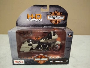 MAISTO H-D CUSTOM HARLEY DAVIDSON SERIES 40 1:18 SCALE 2018 CVO Road Glide - Picture 1 of 10