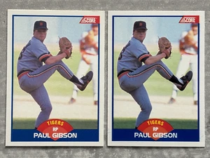 (2) 1989 Score PAUL GIBSON "Crotch Grab" Error & Corrected Baseball Cards #595 - Picture 1 of 2