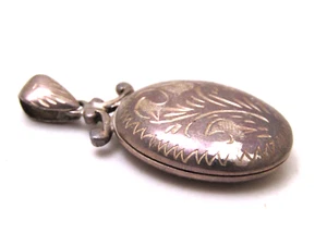 Sterling Silver 925 Oval Locket Pendant Engraved Etched Flower Frame Hinged 5.5g - Imagen 1 de 5