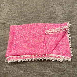 Lilly Pulitzer Scarf Womens OS Pink Alligator Preppy Pom Wrap Convertible Target - Picture 1 of 9