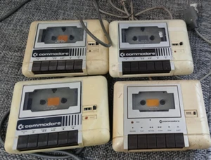 Commodore 1530 C2N Datasette X 4 UNITÉS - PIÈCES DÉTACHÉES - - Photo 1/12