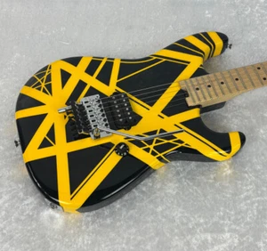 EVH Striped Series Bumblebee guitar in black and yellow stripes - Picture 1 of 16