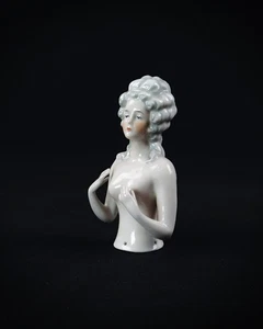 Half-Doll demi-figurine Marie-Antoinette en porcelaine Galluba & Hoffman XXème - Foto 1 di 11