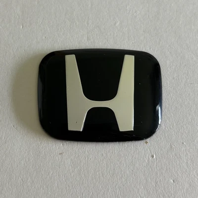Insignia negra H emblema de parrilla delantera tipo R para Honda Accord 10ª generación 2018-2022 Foto 1 de 4