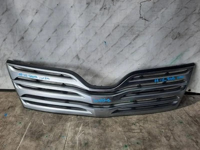 2009 2010 2011 2012 TOYOTA VENZA FRONT BUMPER GRILLE OEM USED Foto 1 de 4