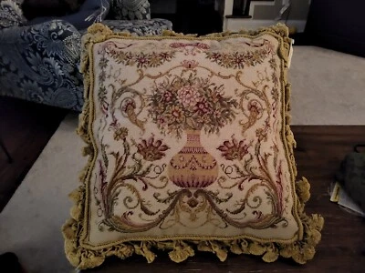 Almohada floral HKH hecha a mano de lana punta de aguja 20" x 20" dorada/rosa - nueva Foto 1 de 4