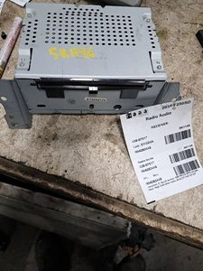 Receptor de radio estéreo 2016 F250sd Sku#4282448 - Imagen 1 de 6