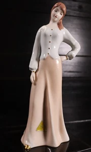 Figura de porcelana Royal Dux Bohemia Woman Designed Fuksova años 60 70 #E - Imagen 1 de 9