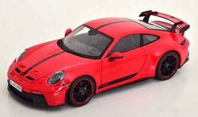 1:18 2022 Porsche 911 (992) GT3 -- Guardias Rojo -- Maisto Foto 1 de 4