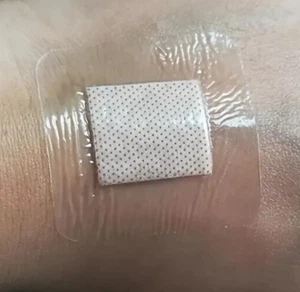 TRANSPARENT ADHESIVE DRESSING WATERPROOF STERILE SMALL (3.8CM X 3.8CM ) PACK 10 - Picture 1 of 5
