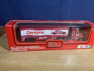 1993 Racing Champions Dentyne Racing 1:87 Die-Cast Cab Racing Team Transporter🔥 - Image 1 of 4