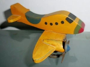 FIGURINA AEREO DA GUERRA VINTAGE ANNI 40 DISEGNO IN LEGNO DIPINTO A MANO - Foto 1 di 7