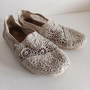 Toms Women’s Size 5.5 Ivory Crochet Lace Slip On Shoes Flats, Free Shipping - Picture 1 of 8