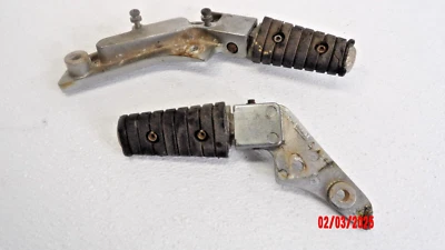 Yamaha XV750 1989 89 Virago 750 reposapiés trasero pasajero reposapiés Foto 1 de 4