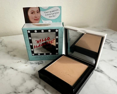 Benefit Hello Flawless Powder Foundation 7g -- ME VAIN CHAMPAGNE - BNIB RARE - Image 1 of 4