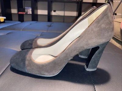 Zapato Prada marrón y negro gamuza Pump 35 usado Foto 1 de 4