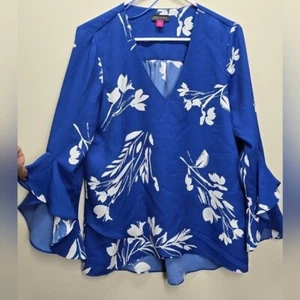 Vince Camuto Blue Floral Top Medium M V-neck 3/4 Flutter Sleeve Business Casual - Picture 1 of 6