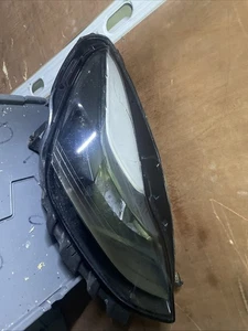 FARO LED DERECHO LADO CONDUCTOR TESLA MODELO 3 Y 1514953-00-D Original - Imagen 1 de 5