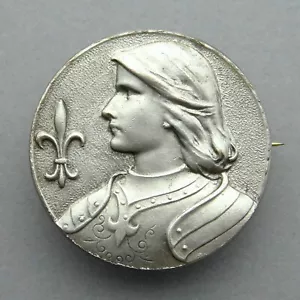 French, Antique Religious Brooch. Saint Joan of Arc, Jeanne d'Arc. Armor. Medal. - Picture 1 of 6