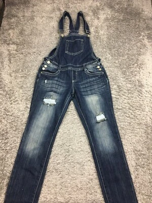 Macacão Almost Famous Juniors tamanho 11 azul denim desgastado lavagem escura premium - Imagem 1 de 4