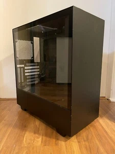 NZXT H510 Compact ATX Mid-Tower PC Gaming Case - White/Black - Picture 1 of 4