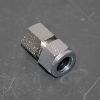Parker A-Lok Straight Adapter 10FSC6N-S, 5/8" Tube x 3/8" NPT Pipe Fitting - Image 1 of 3